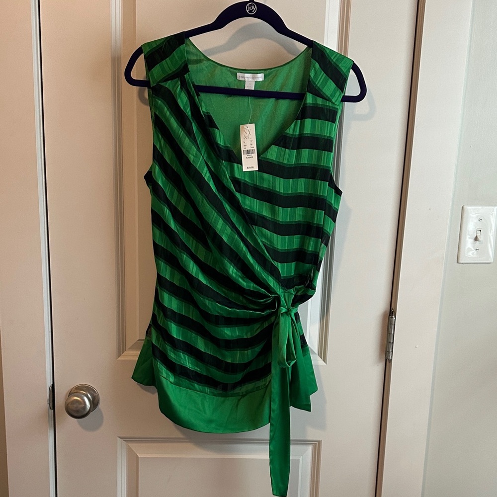 New York & Co sleeveless tank with side silk tie. Emerald green & black stripes.